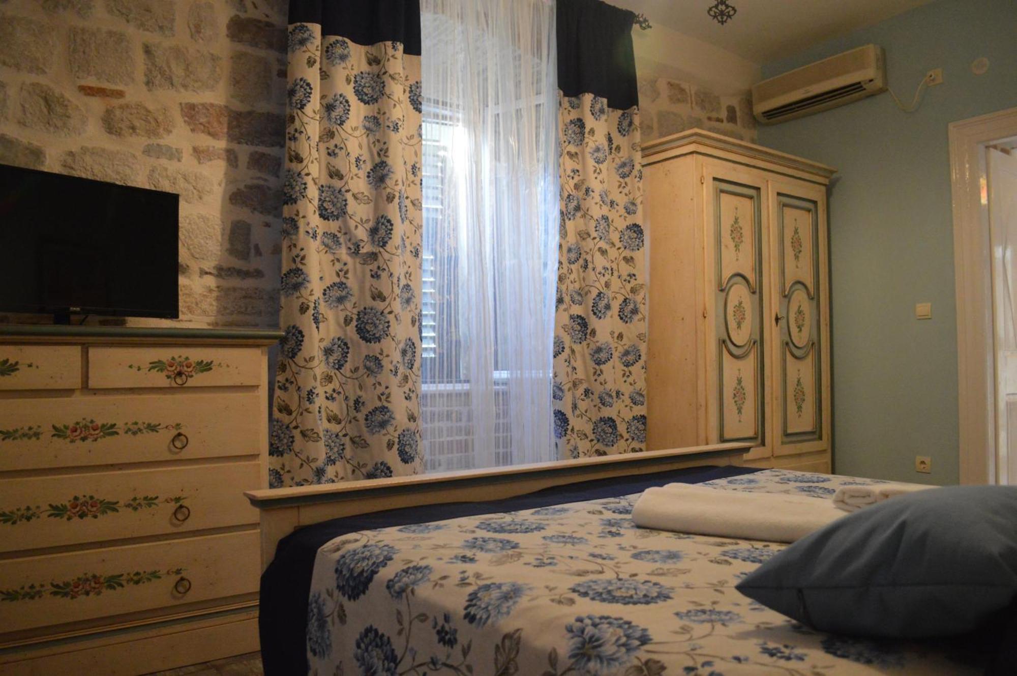 Apartments Leo 코토르 객실 사진
